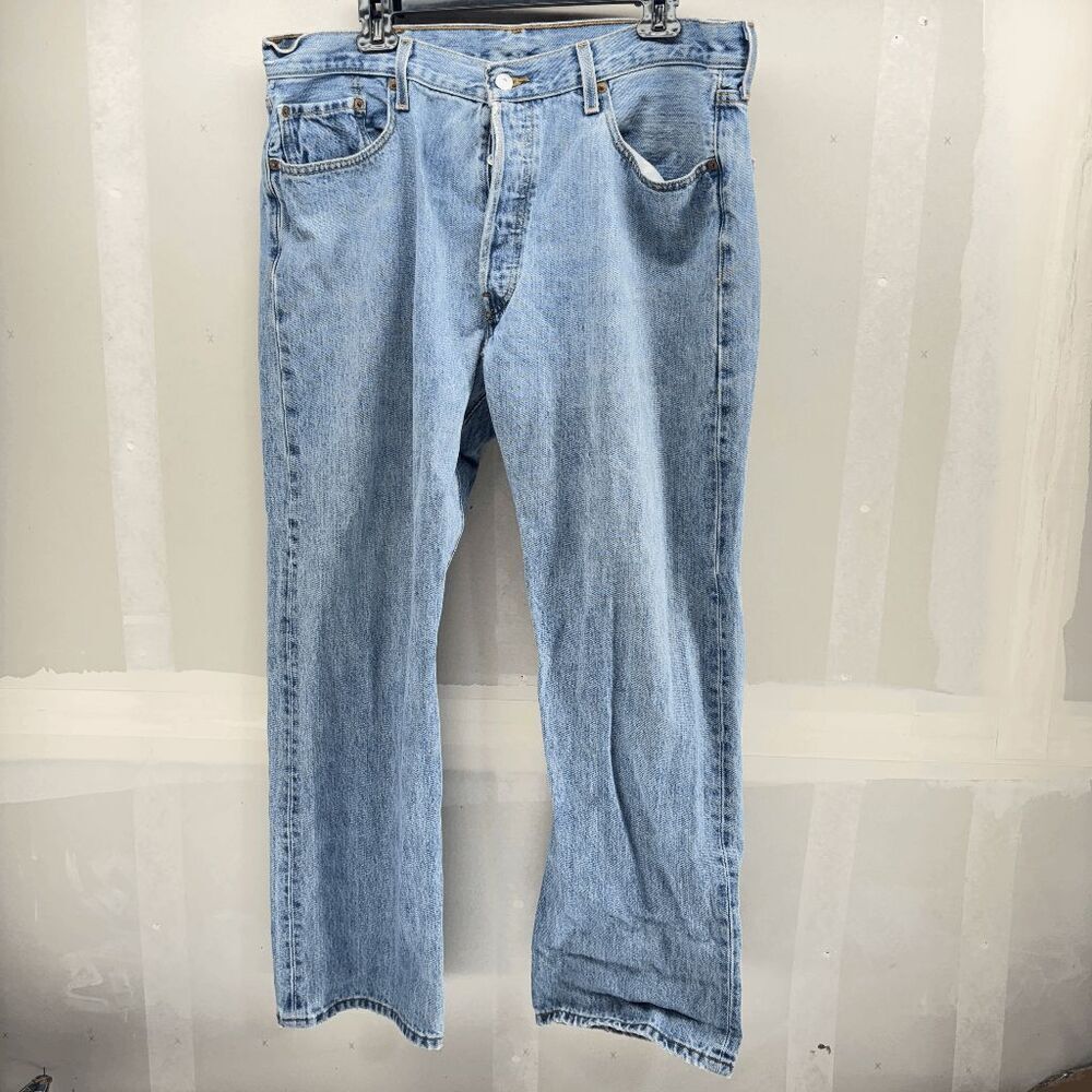 Levis 501 Jeans 38x30 Actual 36x30 Light Wash Button Fly Denim Y2K 10s‎